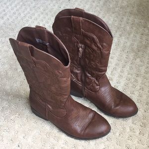 Girls cowboy boots